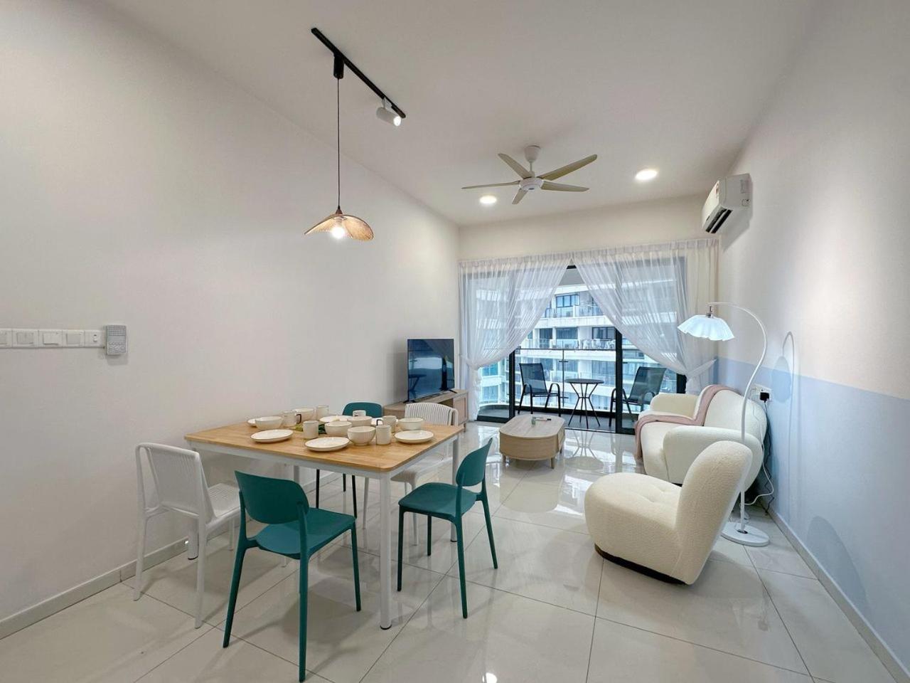 Apartment Country Garden Seaview Jchome By Mwm