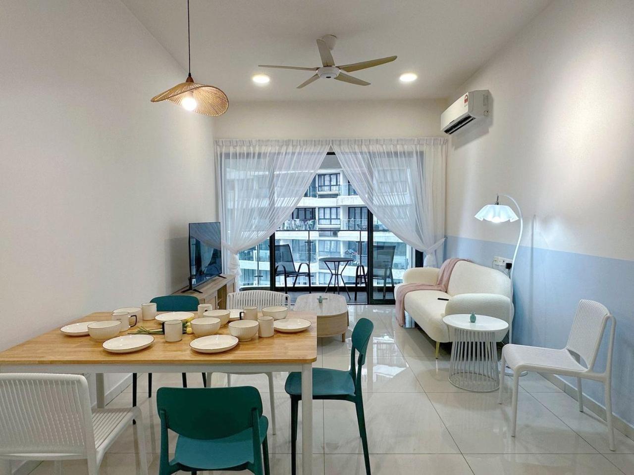 Apartment Country Garden Seaview Jchome By Mwm
